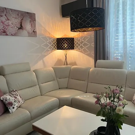 Anaa Apartment *